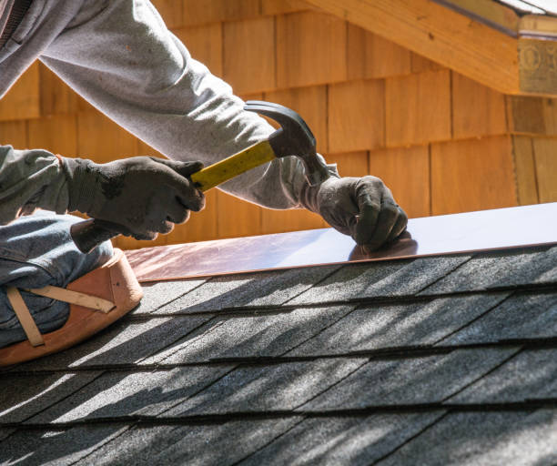 Best Emergency Roof Repair  in Lowell, MI